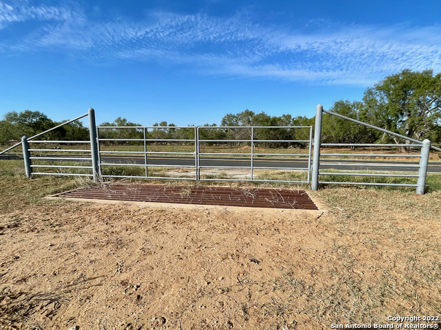 10671 Briggs Road Atascosa TX 78002