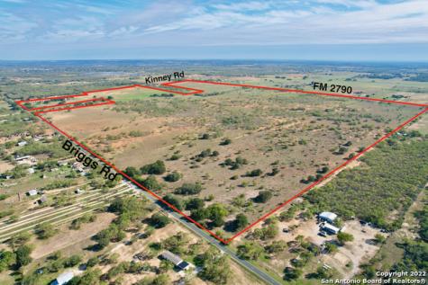 10671 Briggs Road Atascosa TX 78002