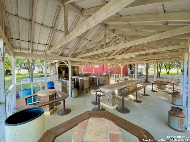 10671 Briggs Road Atascosa TX 78002