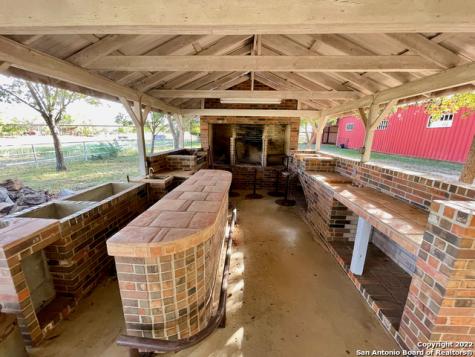 10671 Briggs Road Atascosa TX 78002
