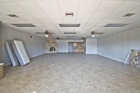 5673 Fm 1628 Adkins TX 78101