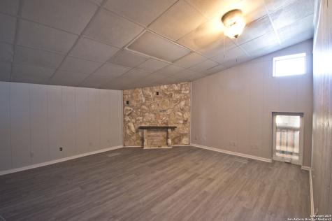 5673 Fm 1628 Adkins TX 78101