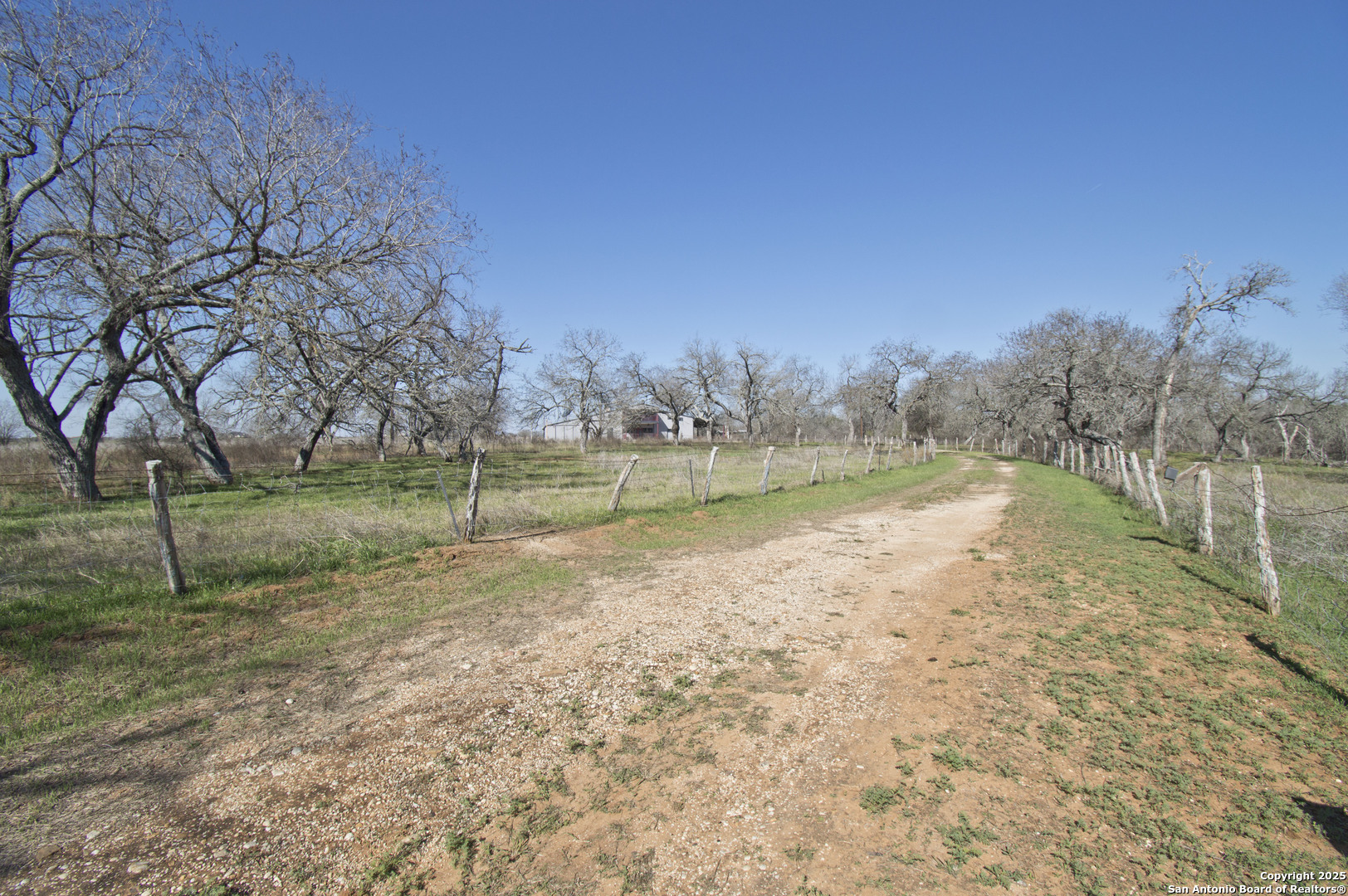 5673 Fm 1628 Adkins TX 78101