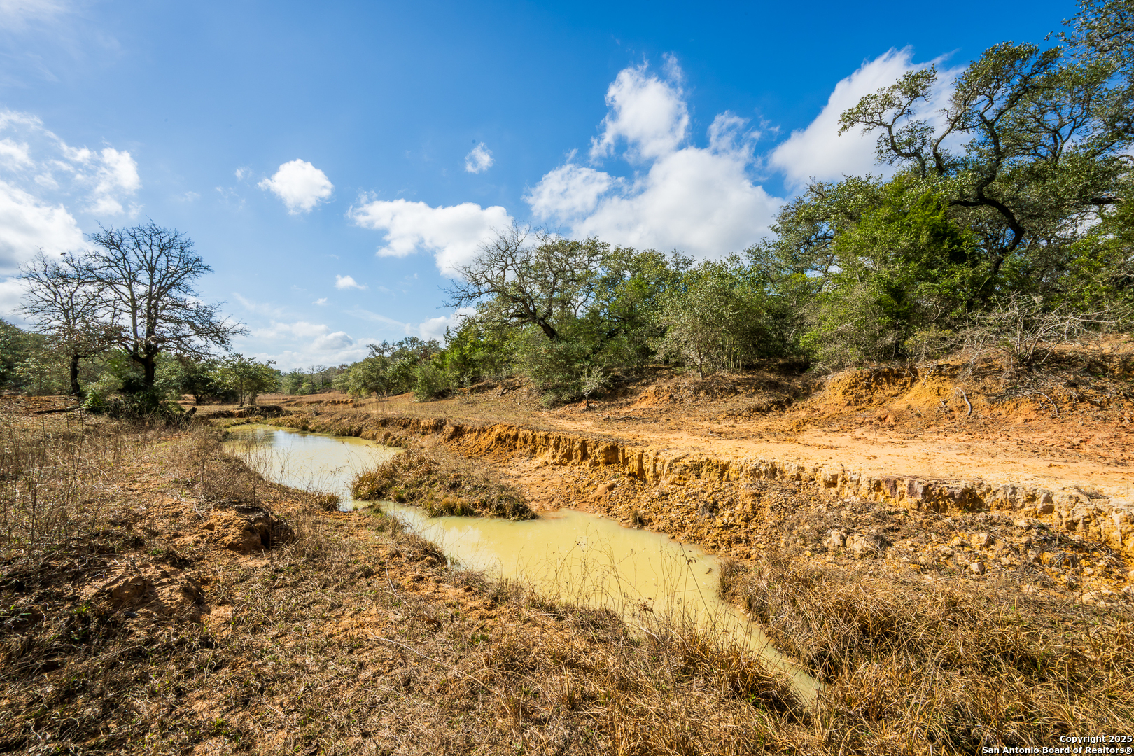 16297 Sh 111 Yoakum TX 77995