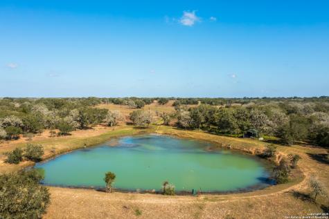 16297 Sh 111 Yoakum TX 77995