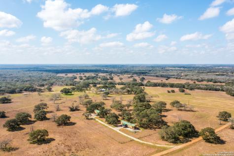 16297 Sh 111 Yoakum TX 77995