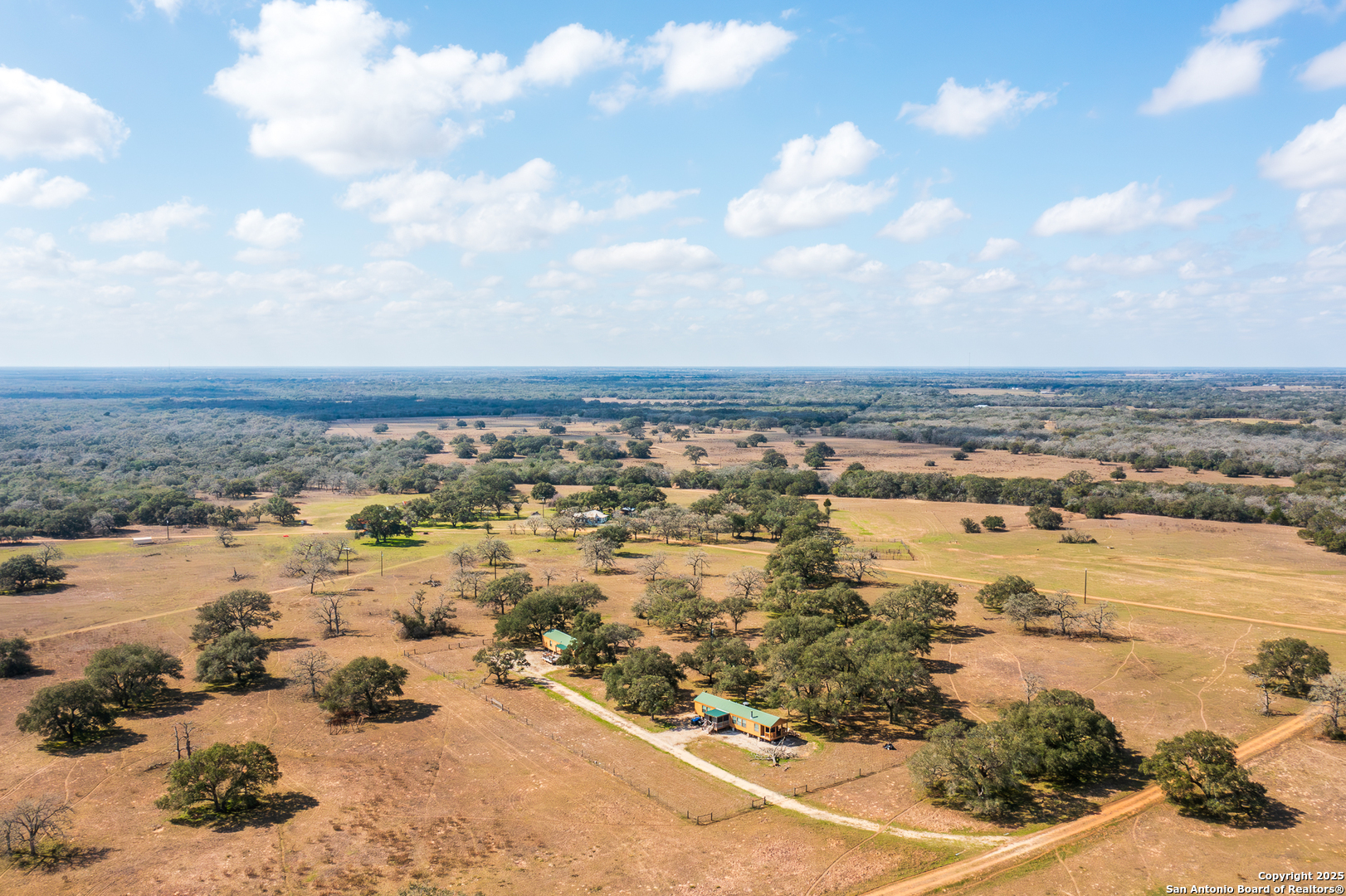 16297 Sh 111 Yoakum TX 77995