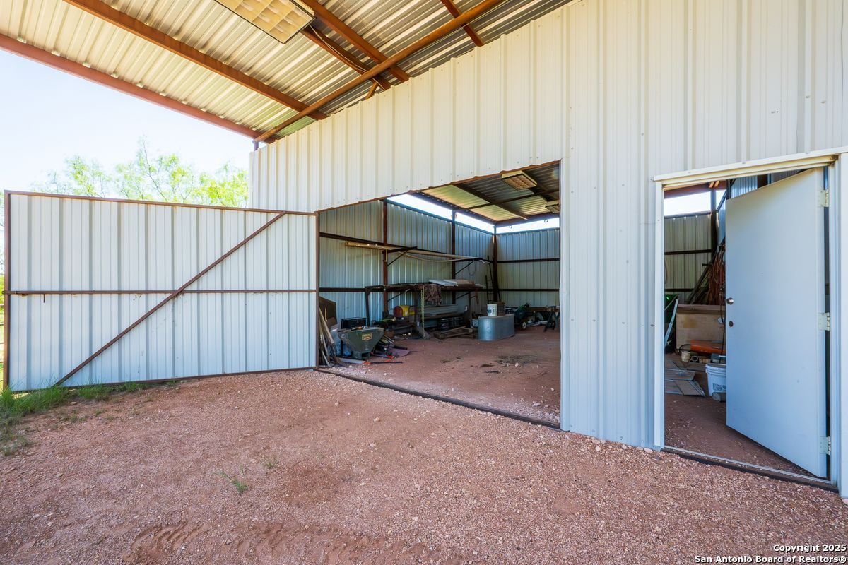 17898 County Road 1105 TX 79546