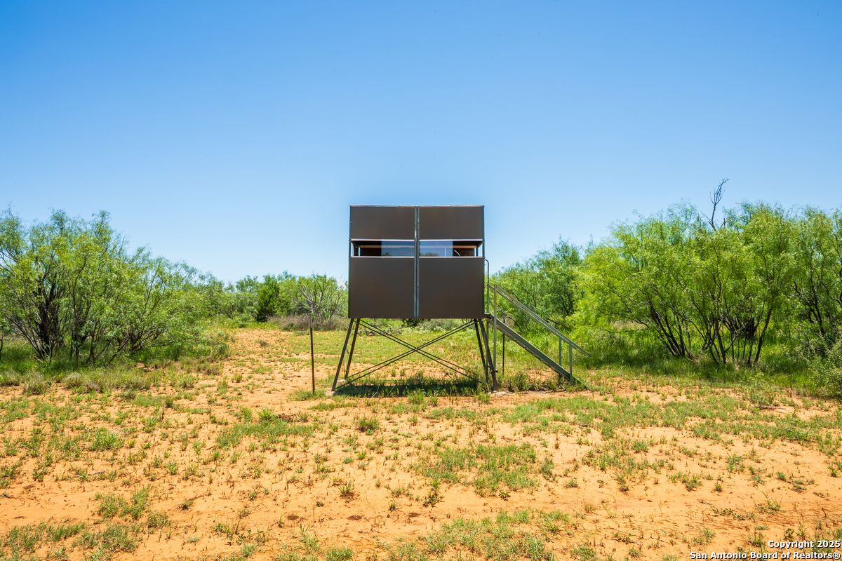 17898 County Road 1105 TX 79546