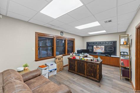 4514 Billy Sames Drive Adkins TX 78101