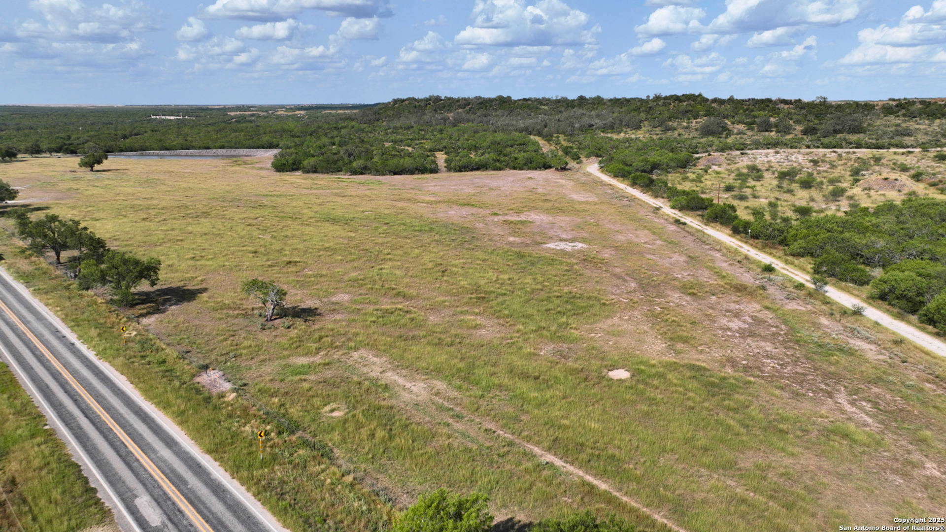 32 Ac Fm 791 Falls City TX 78113