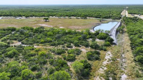 32 Ac Fm 791 Falls City TX 78113