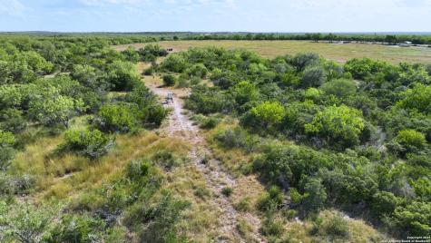 32 Ac Fm 791 Falls City TX 78113