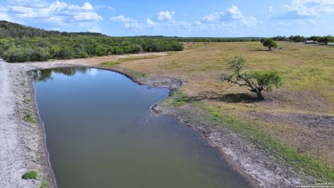 32 Ac Fm 791 Falls City TX 78113