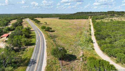32 Ac Fm 791 Falls City TX 78113