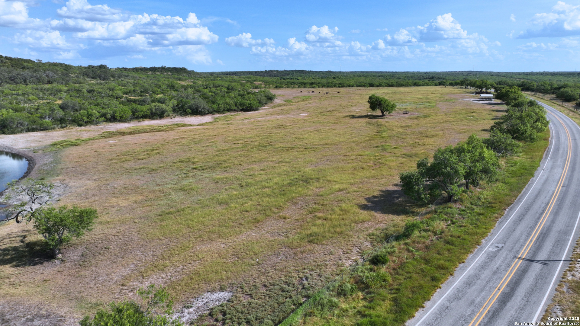 32 Ac Fm 791 Falls City TX 78113