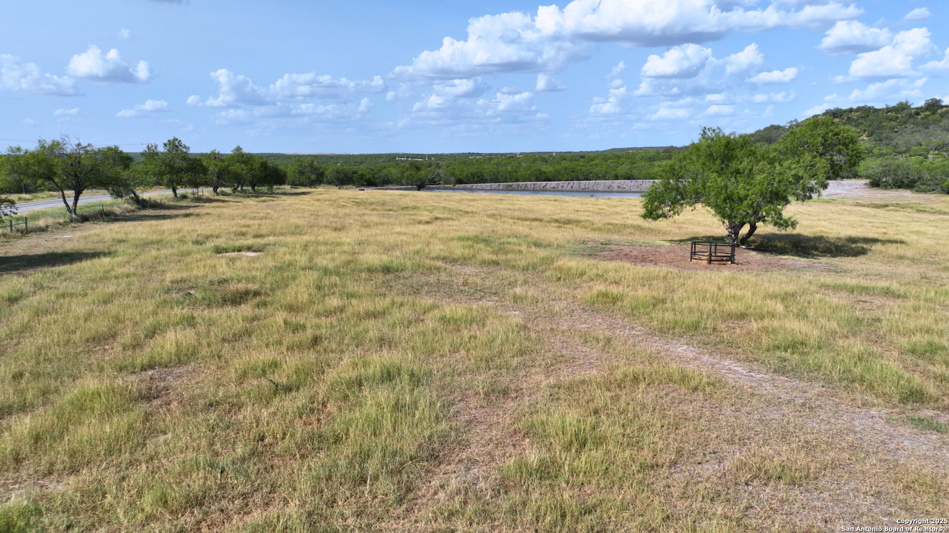 32 Ac Fm 791 Falls City TX 78113
