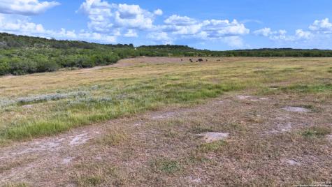 32 Ac Fm 791 Falls City TX 78113