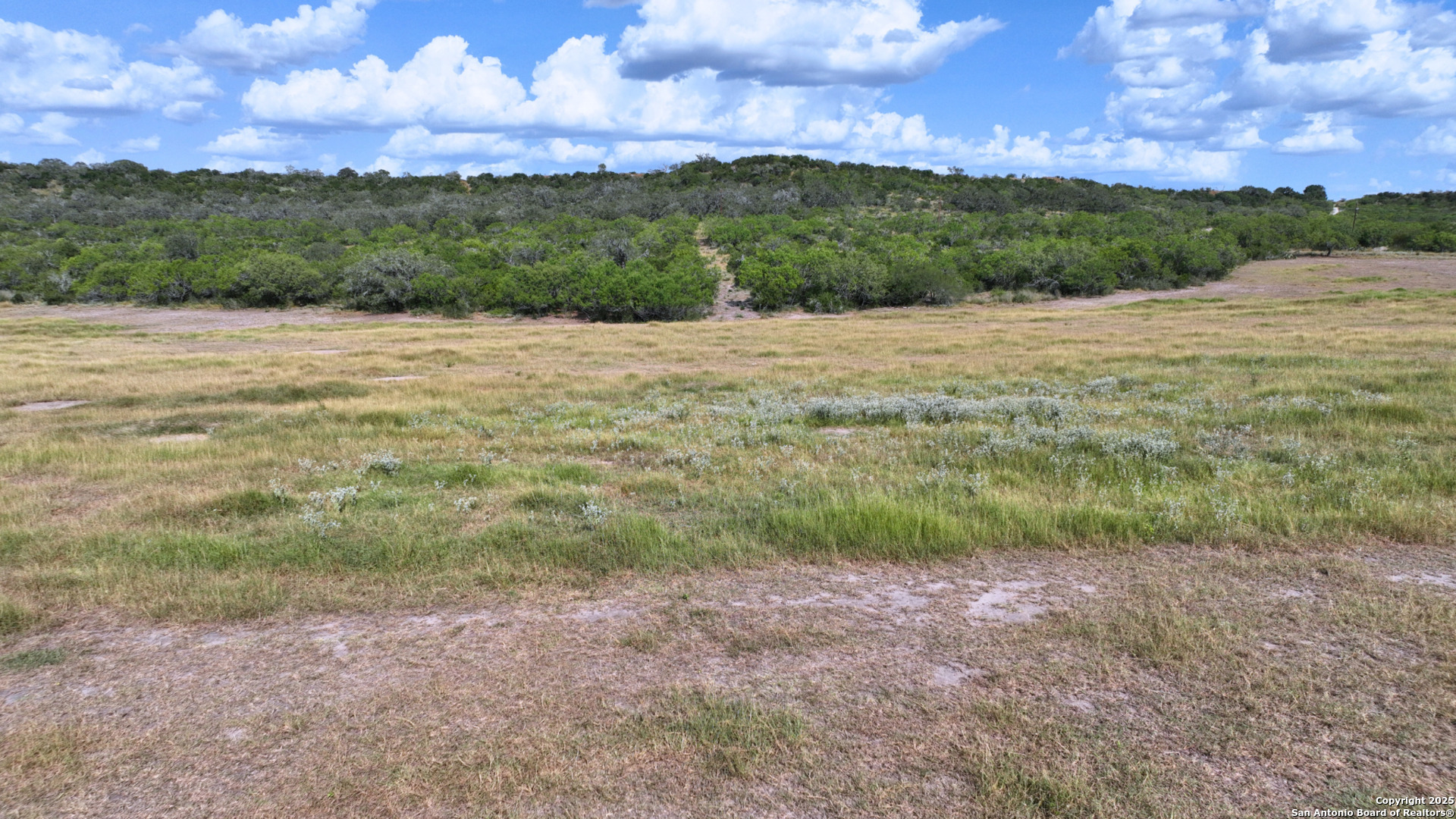 32 Ac Fm 791 Falls City TX 78113