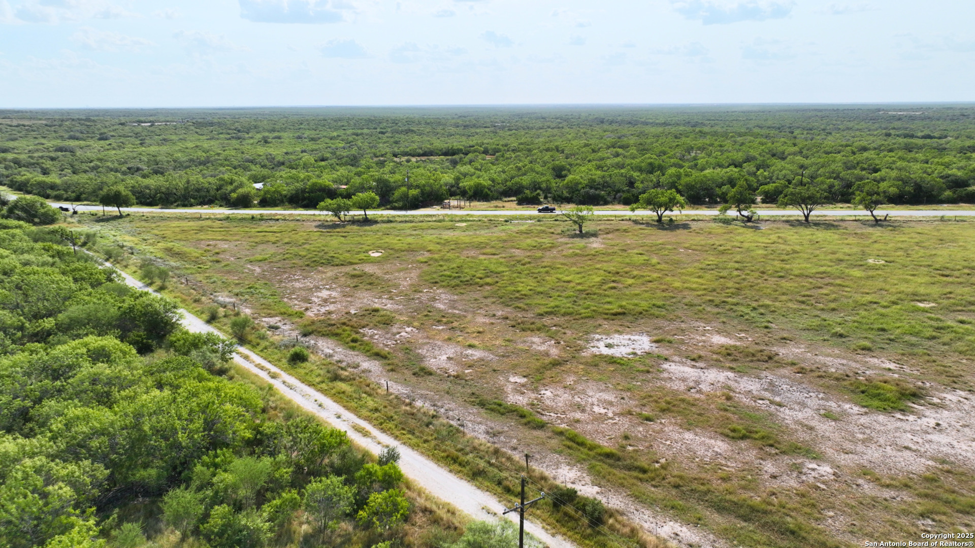 32 Ac Fm 791 Falls City TX 78113