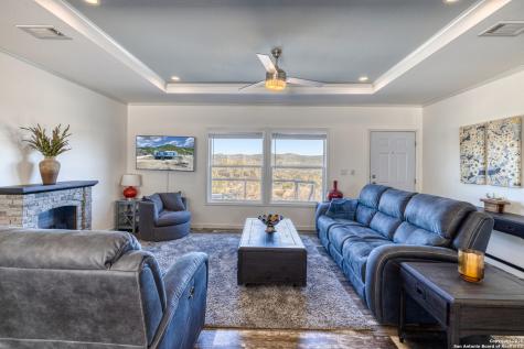 3049 N Little Creek Road Utopia TX 78884