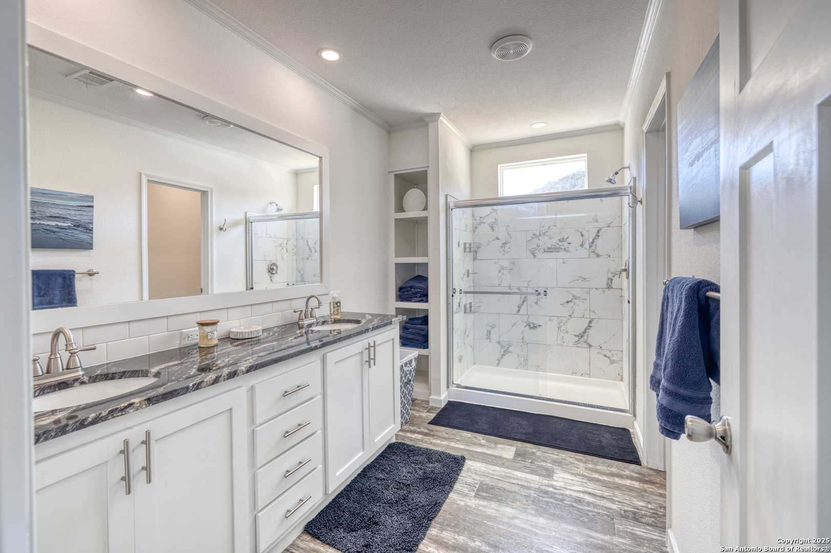 3049 N Little Creek Road Utopia TX 78884