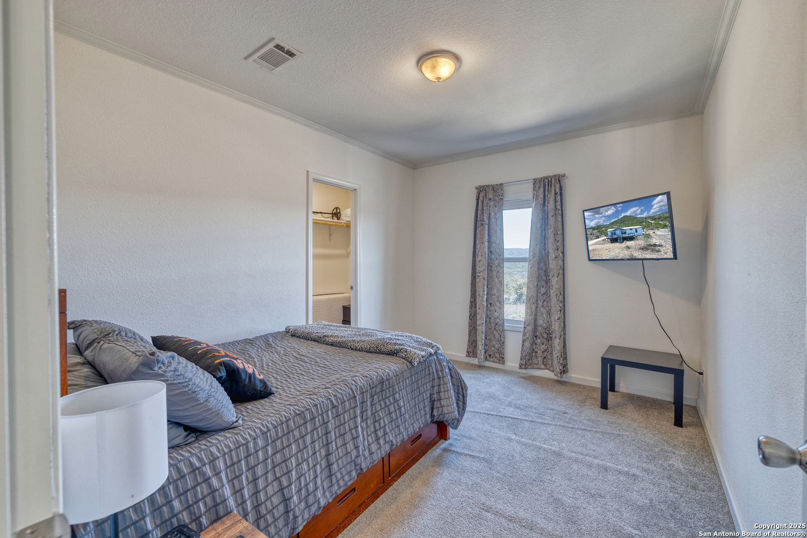 3049 N Little Creek Road Utopia TX 78884