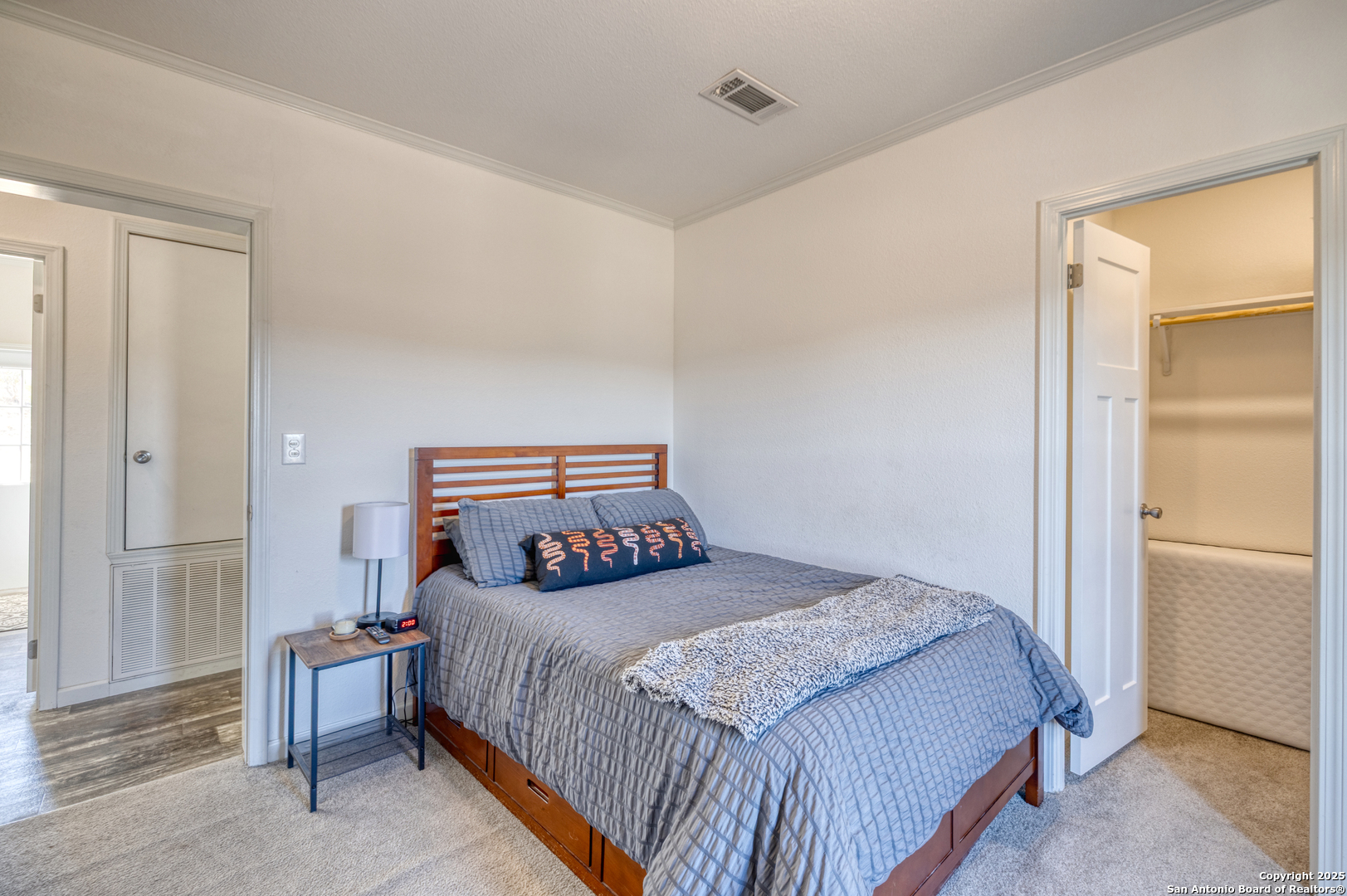 3049 N Little Creek Road Utopia TX 78884