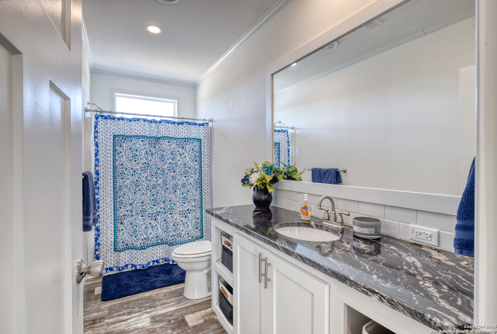3049 N Little Creek Road Utopia TX 78884