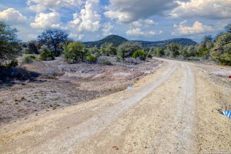 3049 N Little Creek Road Utopia TX 78884