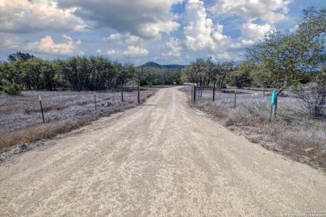 3049 N Little Creek Road Utopia TX 78884