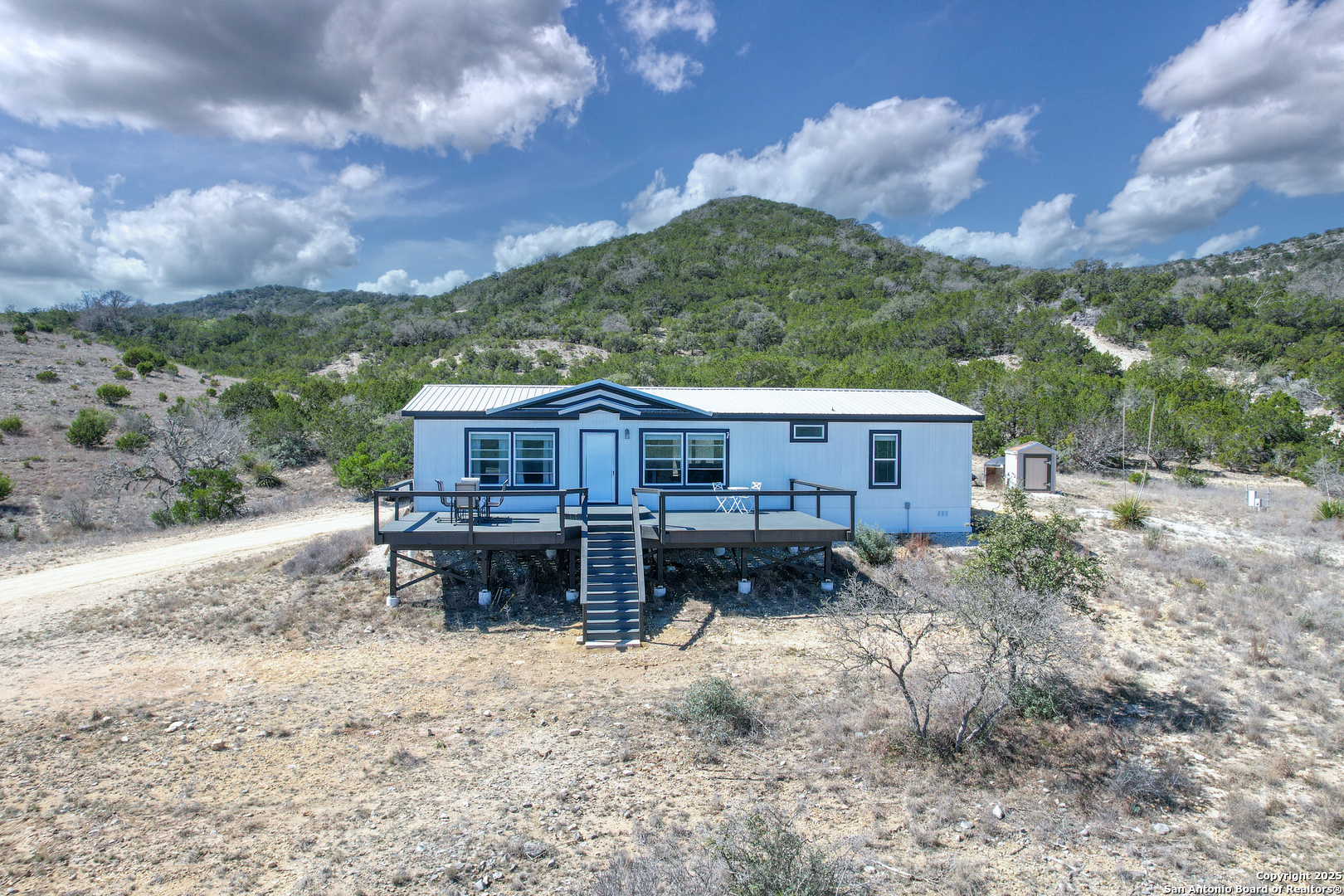 3049 N Little Creek Road Utopia TX 78884