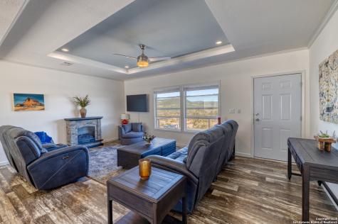3049 N Little Creek Road Utopia TX 78884
