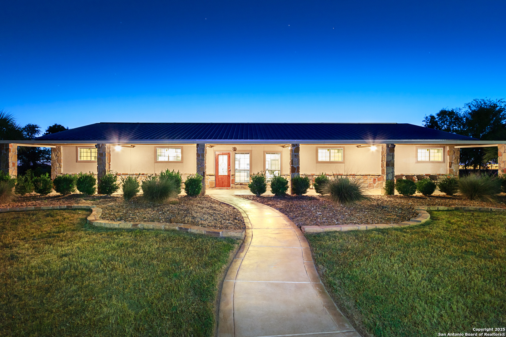 20250 Interstate 35 S Lytle TX 78052