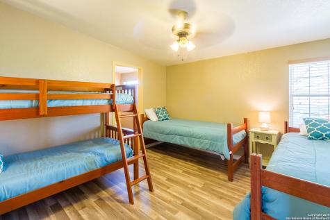 20250 Interstate 35 S Lytle TX 78052
