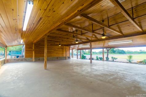 20250 Interstate 35 S Lytle TX 78052