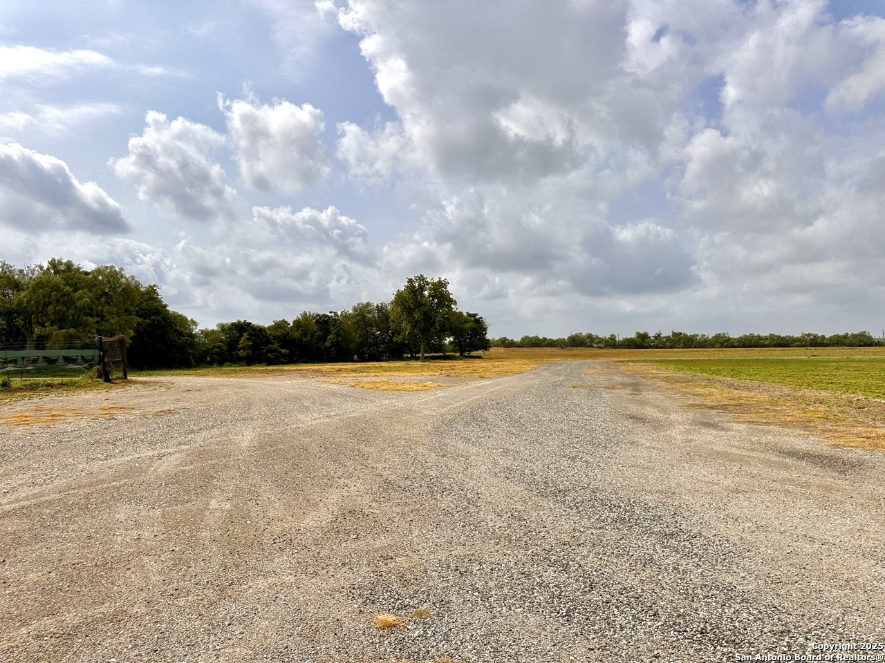 20250 Interstate 35 S Lytle TX 78052