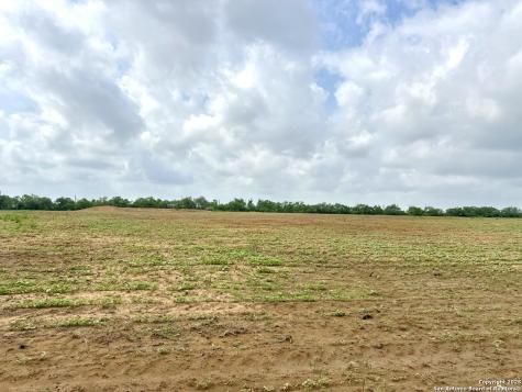 20250 Interstate 35 S Lytle TX 78052
