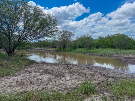 11919 County Road 127 Kenedy TX 78119