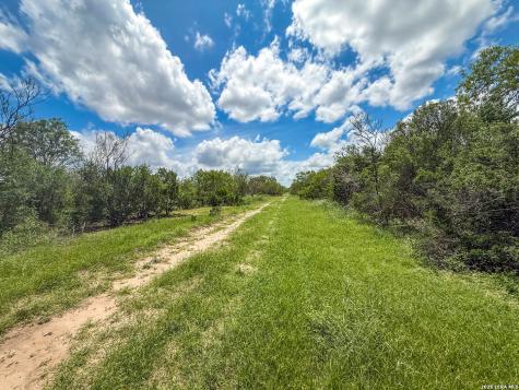 11919 County Road 127 Kenedy TX 78119