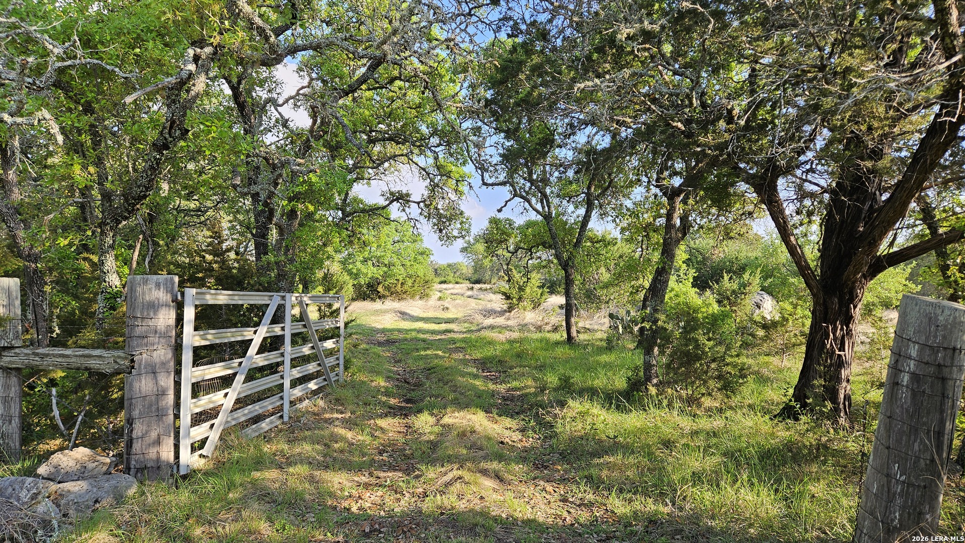11695 County Road 350 Barksdale TX 78828