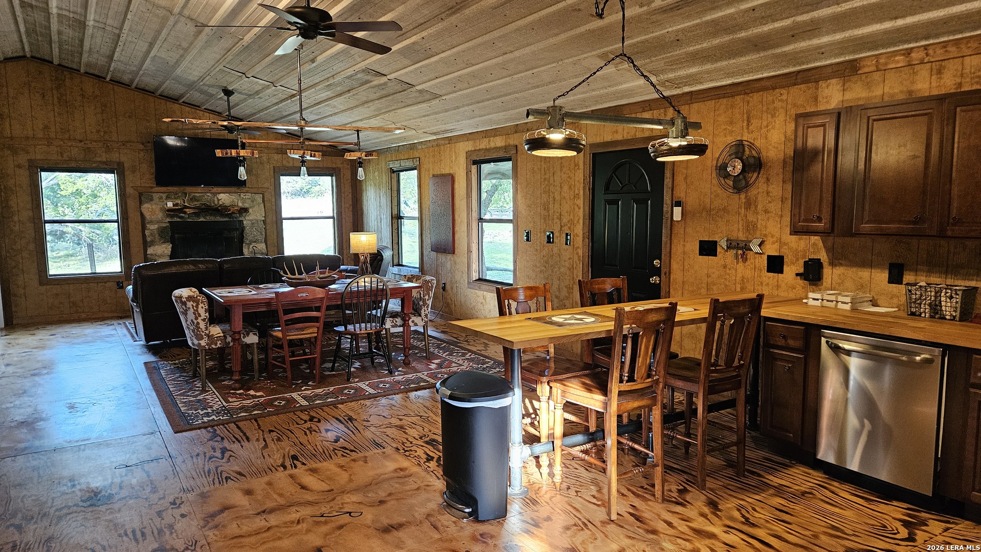 11695 County Road 350 Barksdale TX 78828