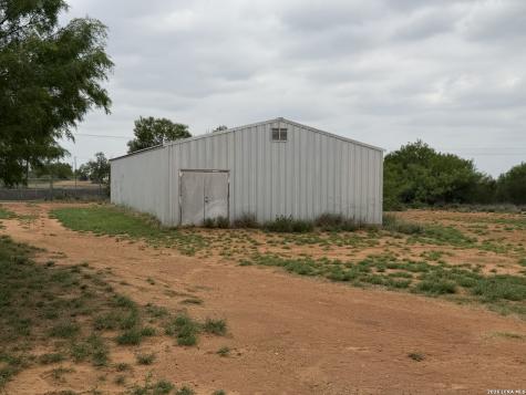 6336 N 1557 Carrizo Springs TX 78834