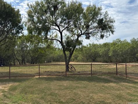 11970 New Sulphur Springs Road Adkins TX 78101