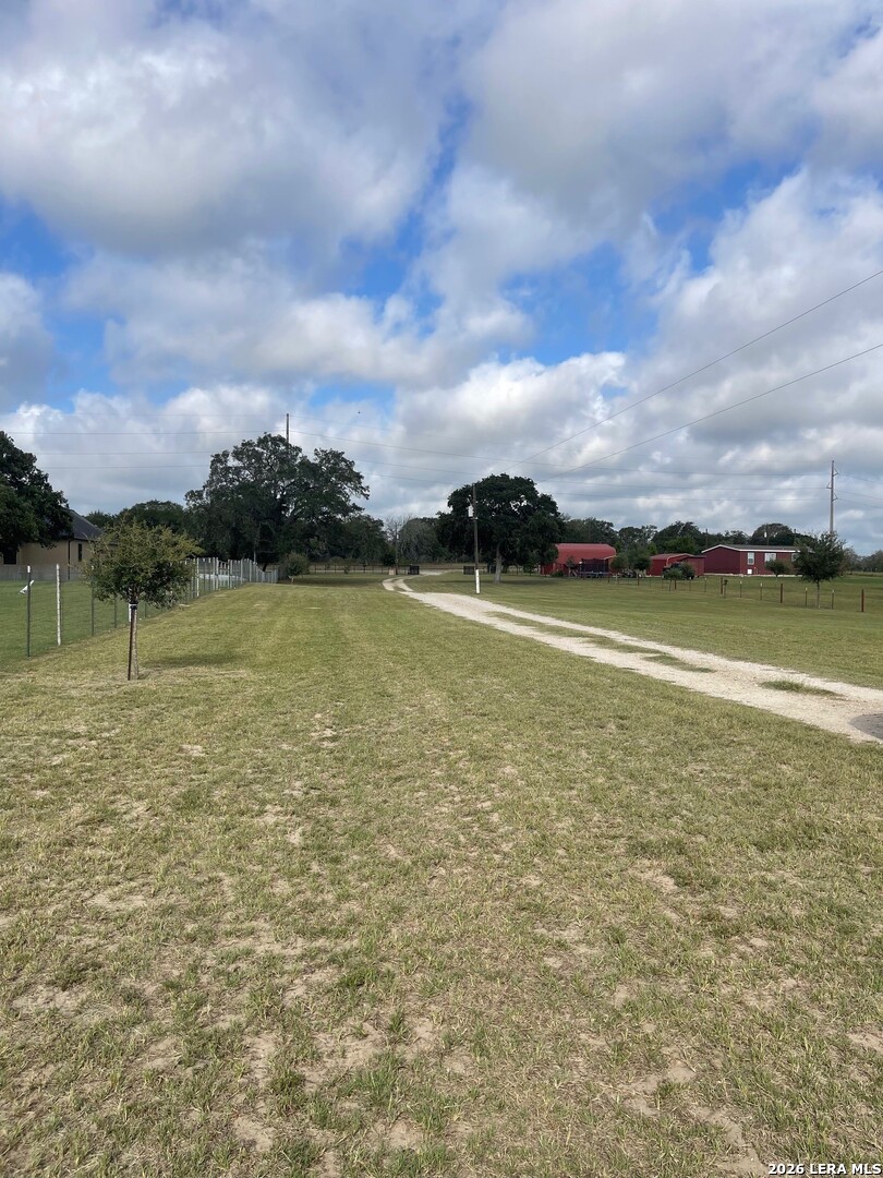 3424 County Road 307 La Vernia TX 78121