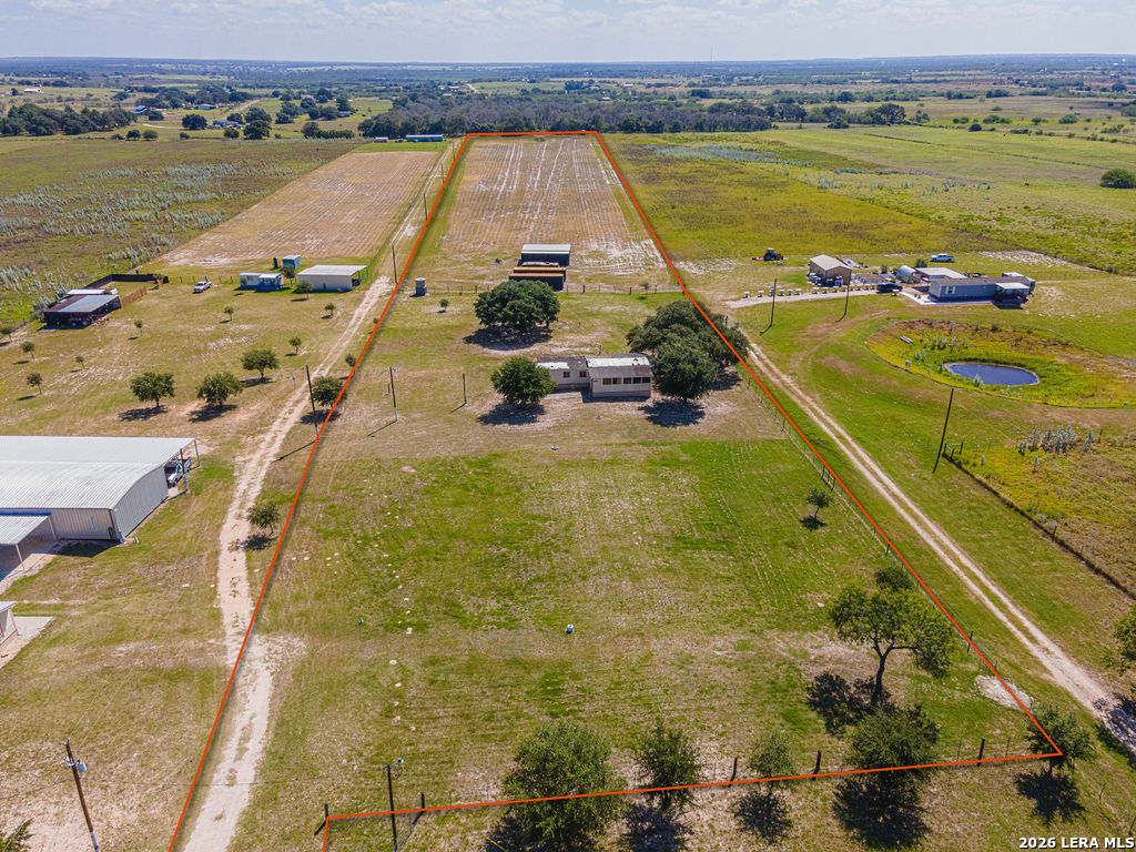 3424 County Road 307 La Vernia TX 78121