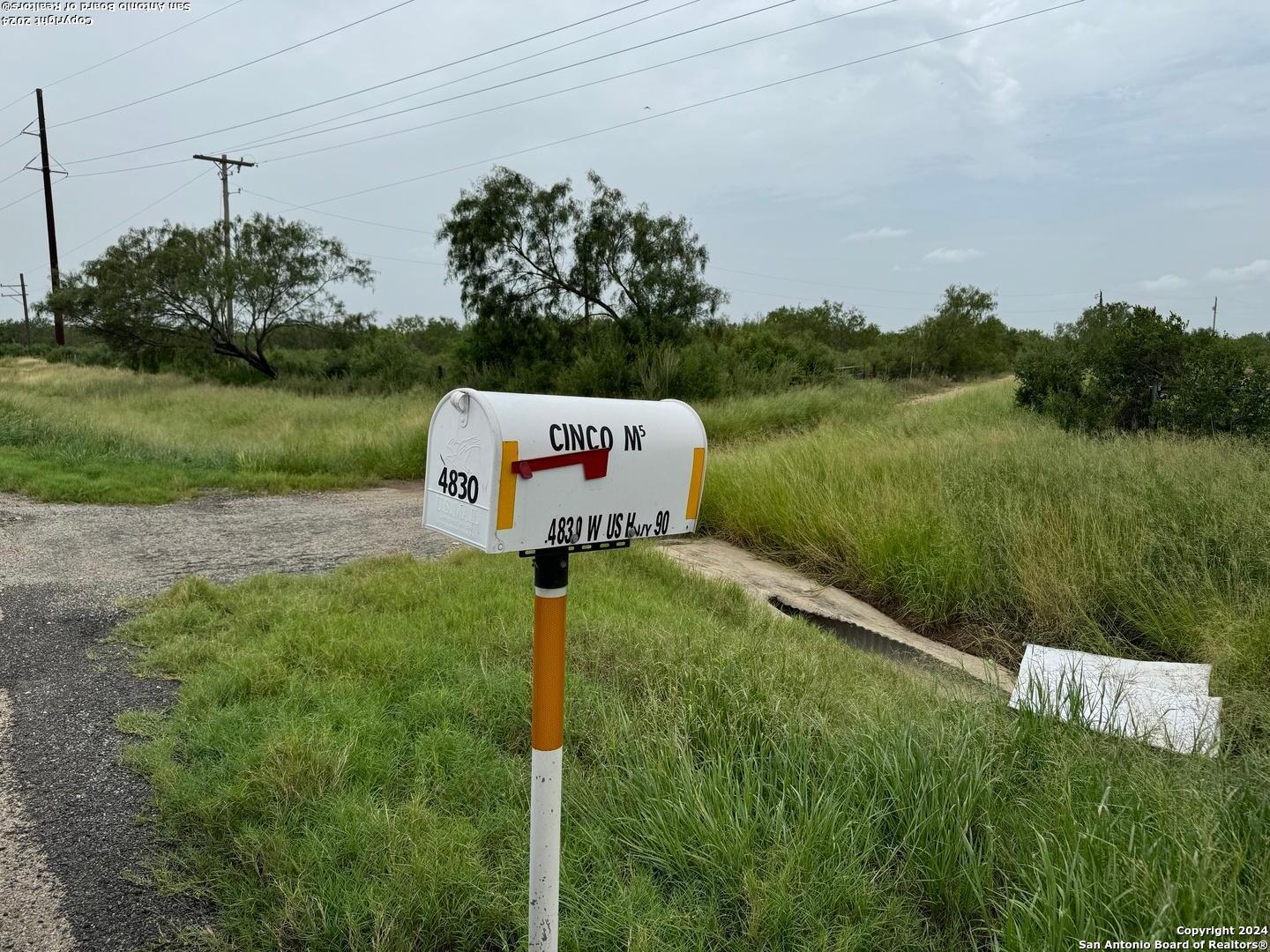 3668 W Us Highway 90 Uvalde TX 78801