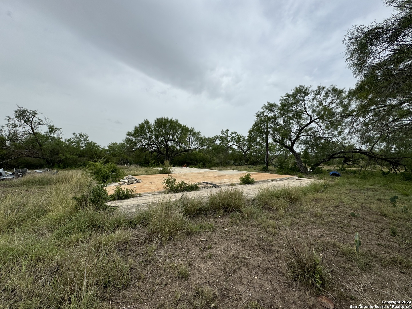 3668 W Us Highway 90 Uvalde TX 78801