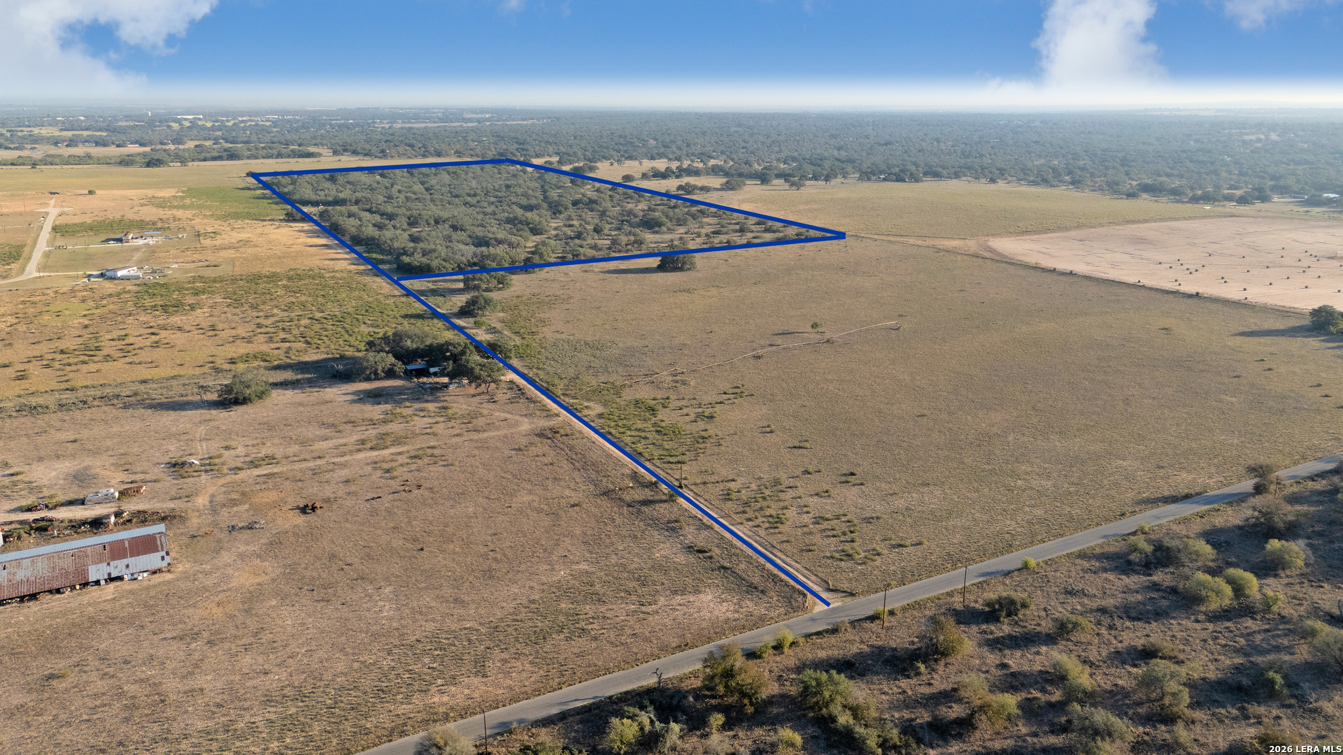 000 County Road 777 Devine TX 78016