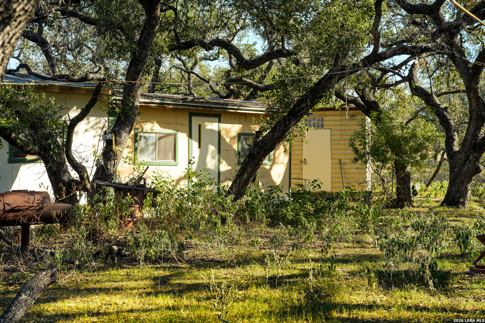000 County Road 777 Devine TX 78016